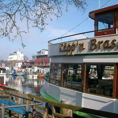 Berringer, Anker, Direkt An Der Promenade Rostock